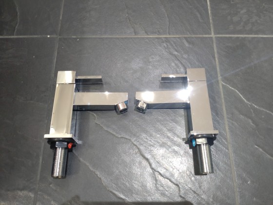 S7007223 Nova Cube Basin Pillar Taps