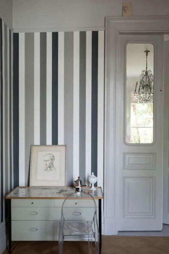 Farrow & Ball Wallpaper Chromatic Stripe 4201