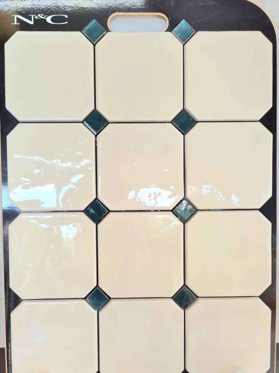 NB4090 Melissa Cream Gloss Octagon 150x150mm - 5m²