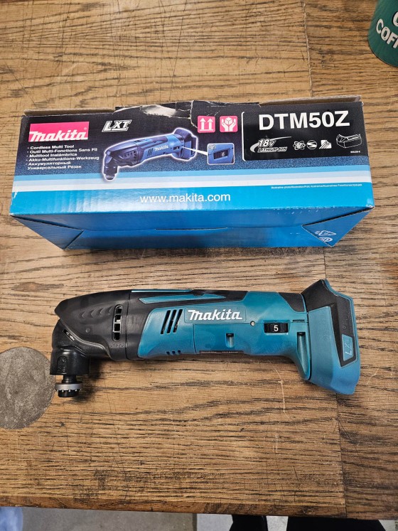 H8999124 Makita DTM50Z Multi Tool 1X8V 3.0AH