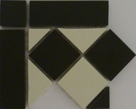 Gosford Victorian Black & White Porcelain Corner Floor Tile 93x93mm