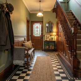 	Cathedral Victorian Porcelain White Tile Floor Tile 93x93mm