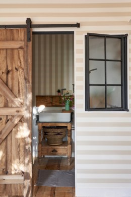 Farrow & Ball Wallpaper Five Over Stripe 612
