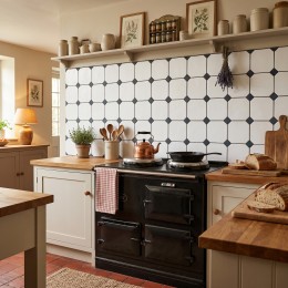 image of Cotswolds English White Matt Octagon Ceramic Wall Tile 150x150mm with Oxford Blue Taco (Insert) used in old style kicthen