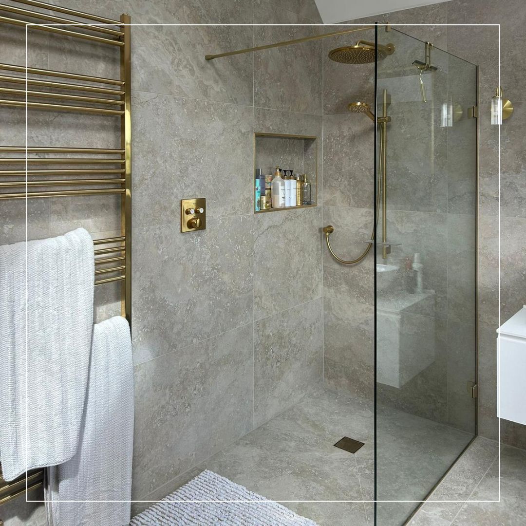 Wet room in small bathroom