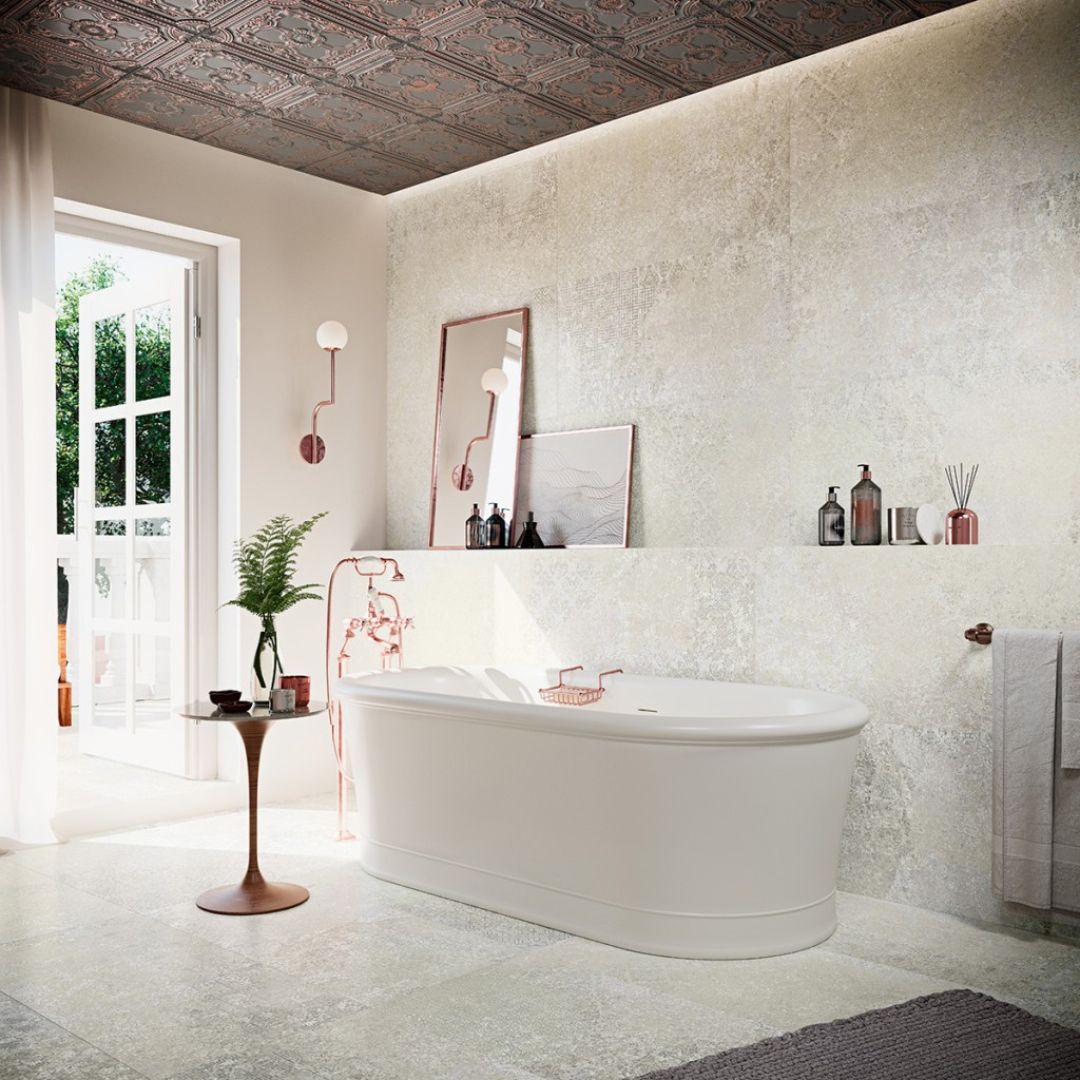 Warm neutral bathroom 