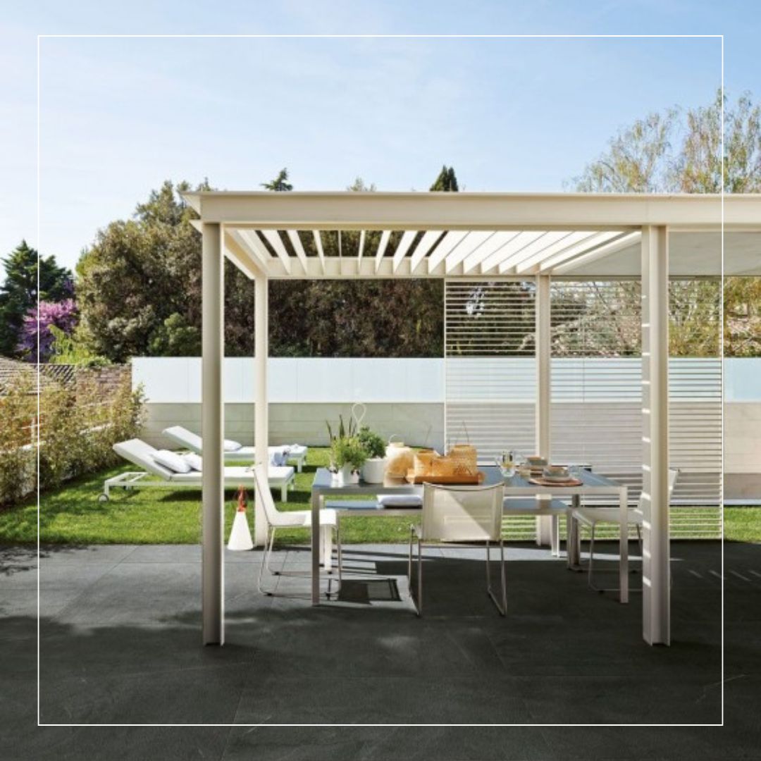 Porcelain tile for garden